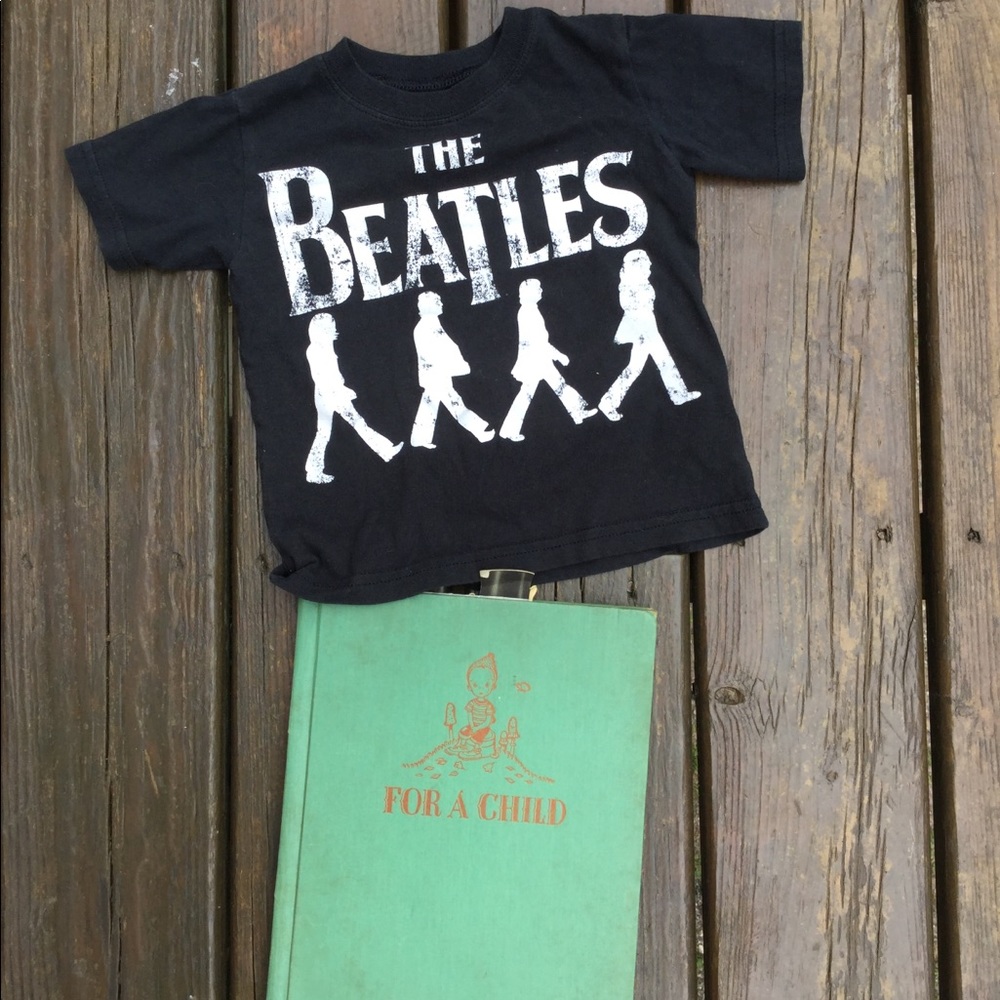 😎The BEATLES  Abbey Road✌ BLACK TEE SHIRT  UNISEX  Sz 2T